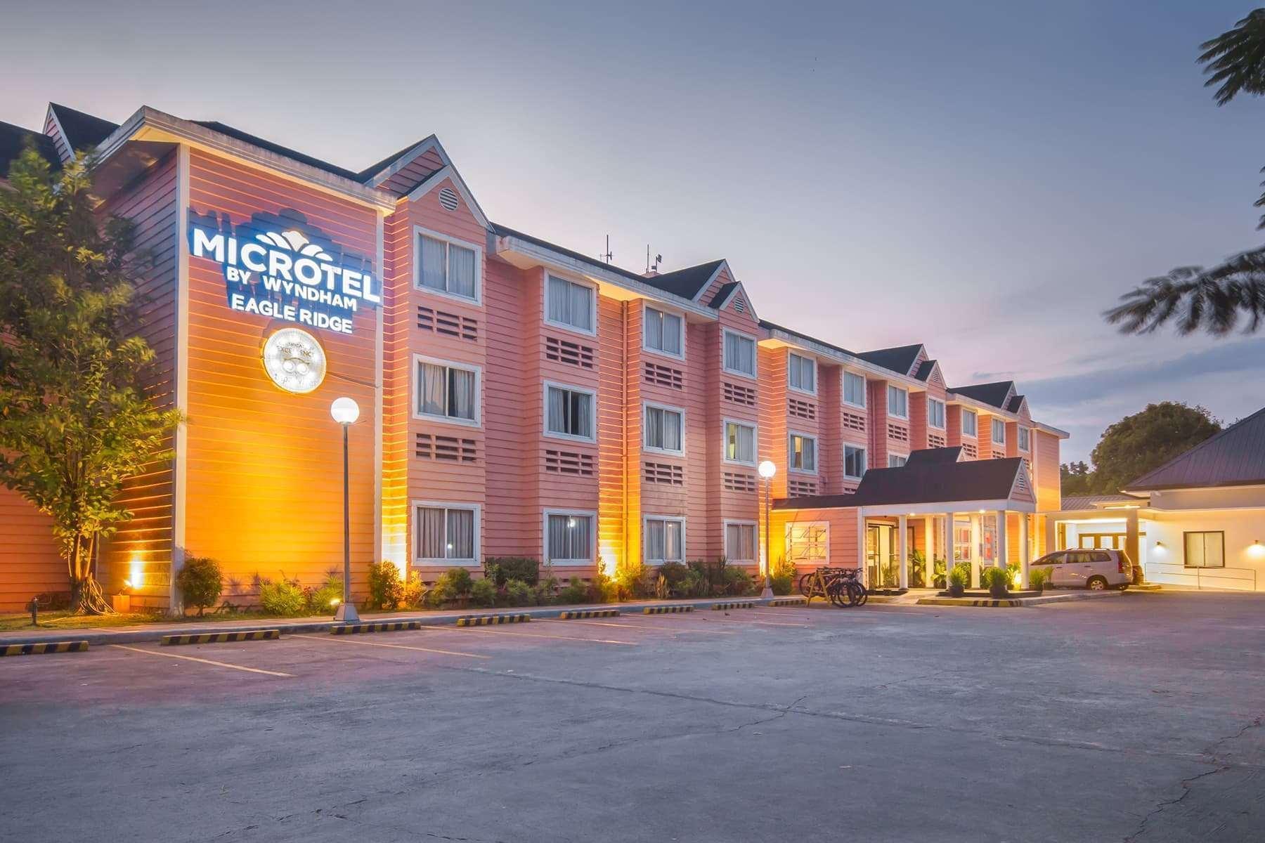Microtel By Wyndham Eagle Ridge General Trias  Εξωτερικό φωτογραφία