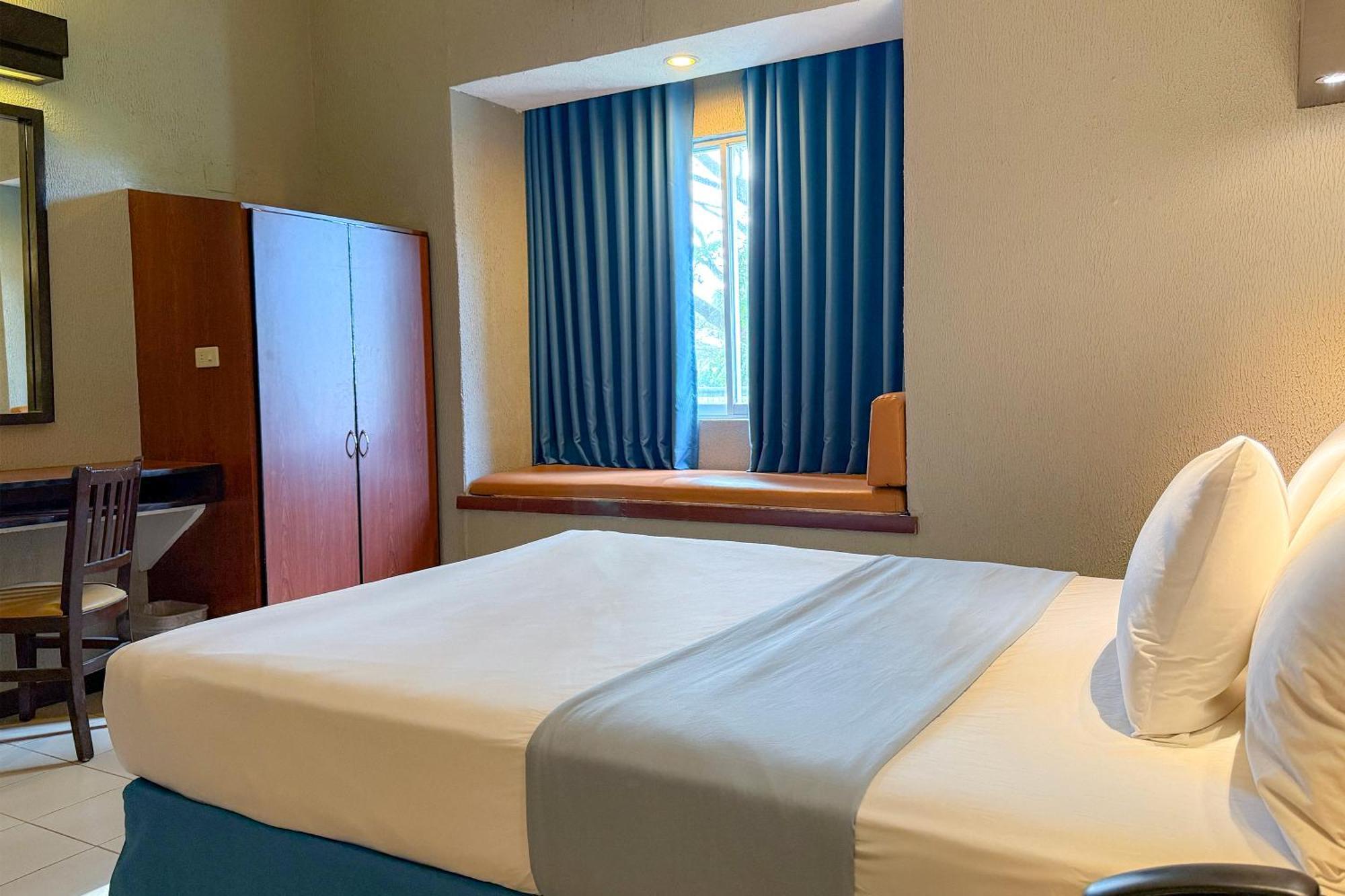 Microtel By Wyndham Eagle Ridge General Trias  Εξωτερικό φωτογραφία