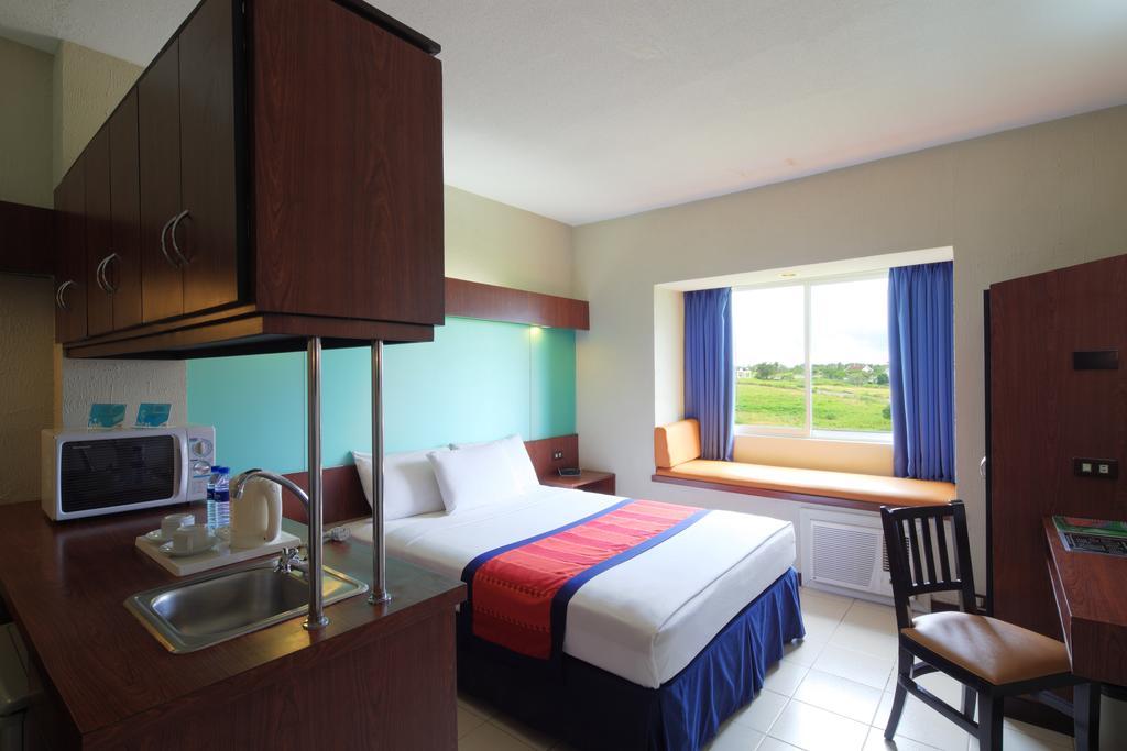 Microtel By Wyndham Eagle Ridge General Trias  Εξωτερικό φωτογραφία