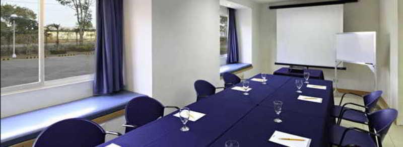 Microtel By Wyndham Eagle Ridge General Trias  Εξωτερικό φωτογραφία