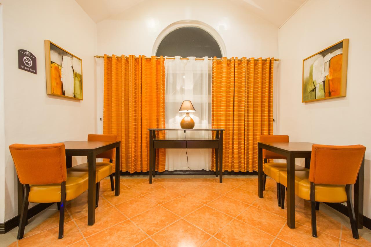 Microtel By Wyndham Eagle Ridge General Trias  Εξωτερικό φωτογραφία