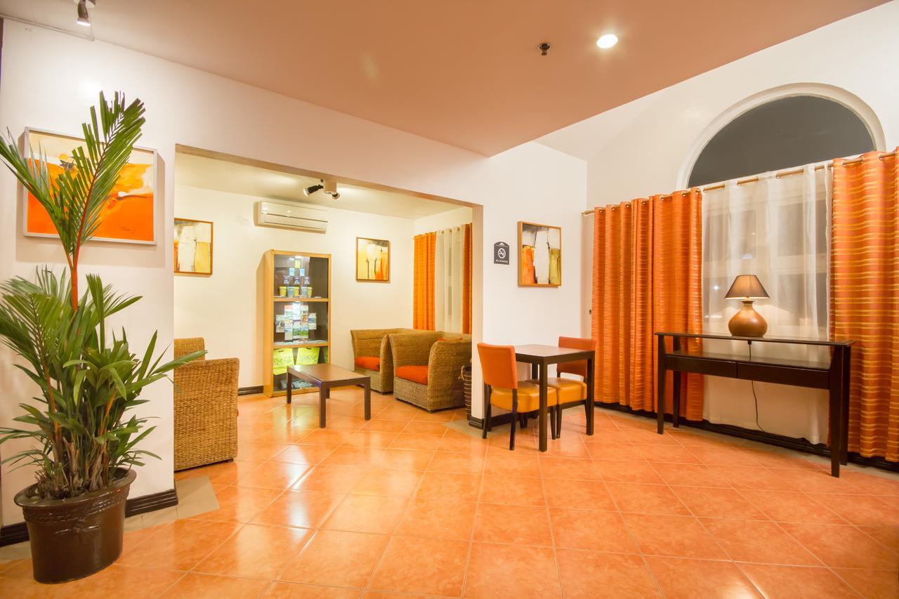 Microtel By Wyndham Eagle Ridge General Trias  Εξωτερικό φωτογραφία