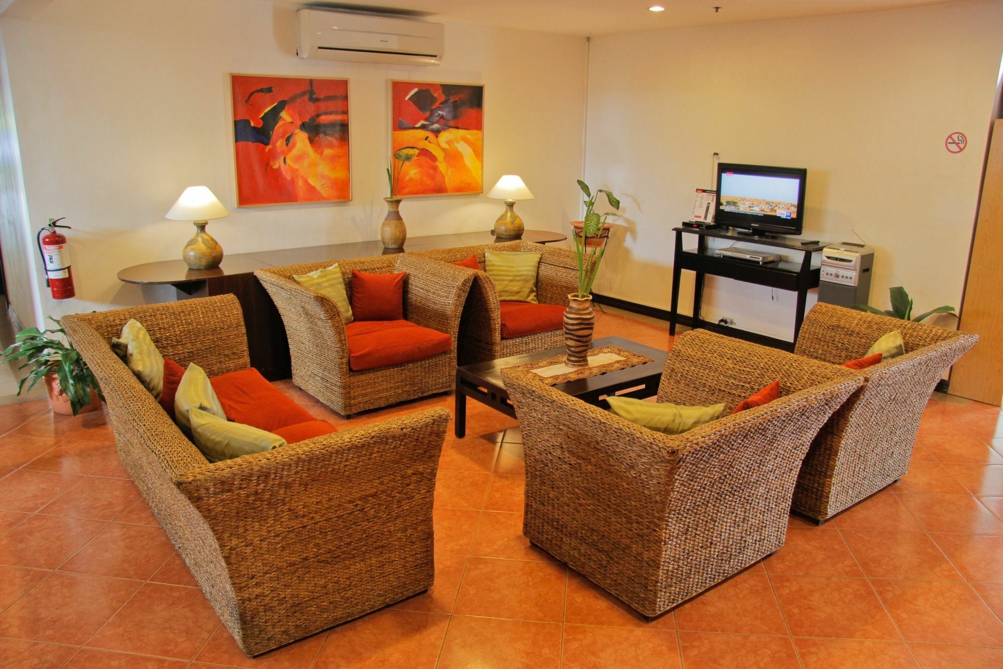 Microtel By Wyndham Eagle Ridge General Trias  Εξωτερικό φωτογραφία